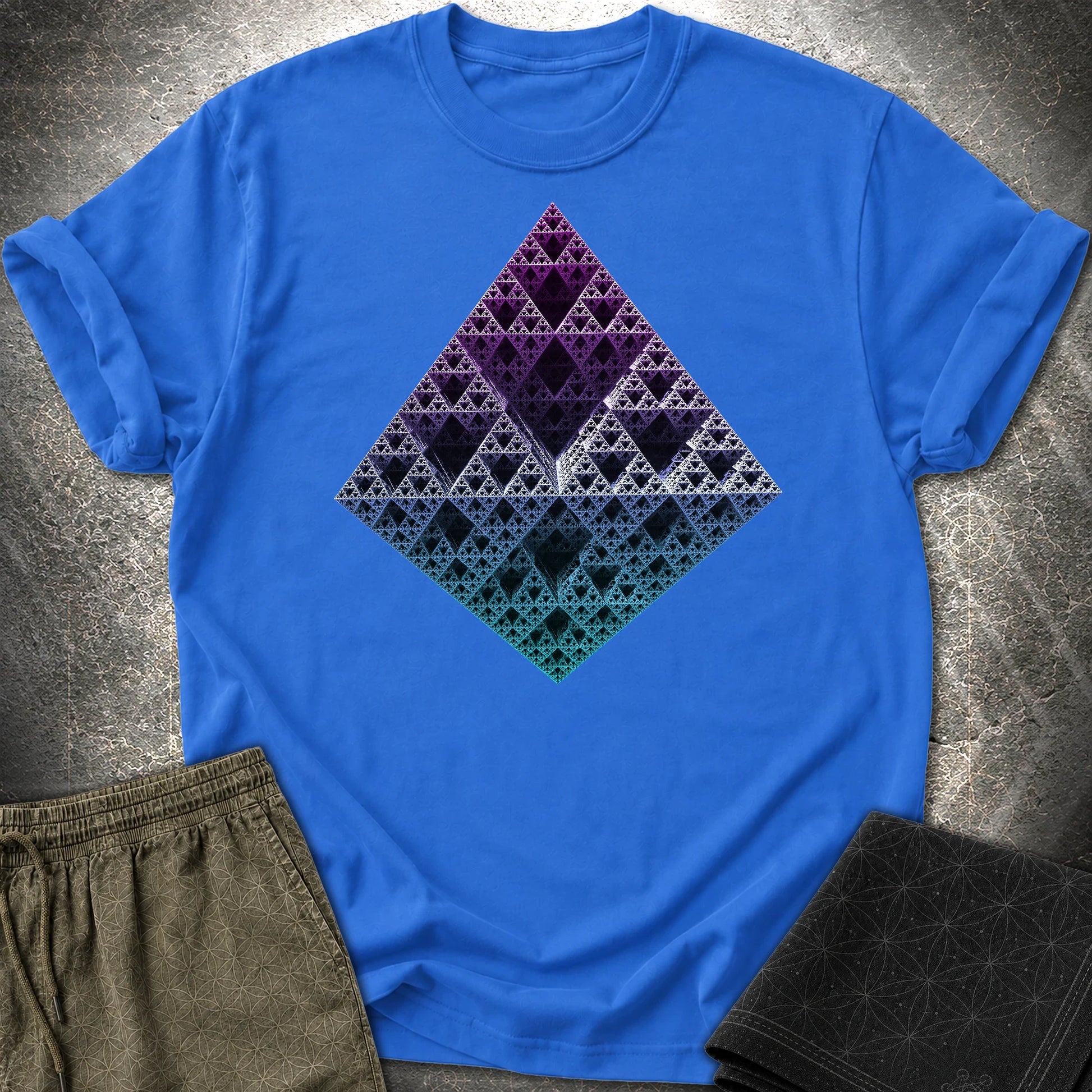 Sierpinski 3D Fractal T-Shirt - Sierpinski 3D Fractal T-Shirt - Royal