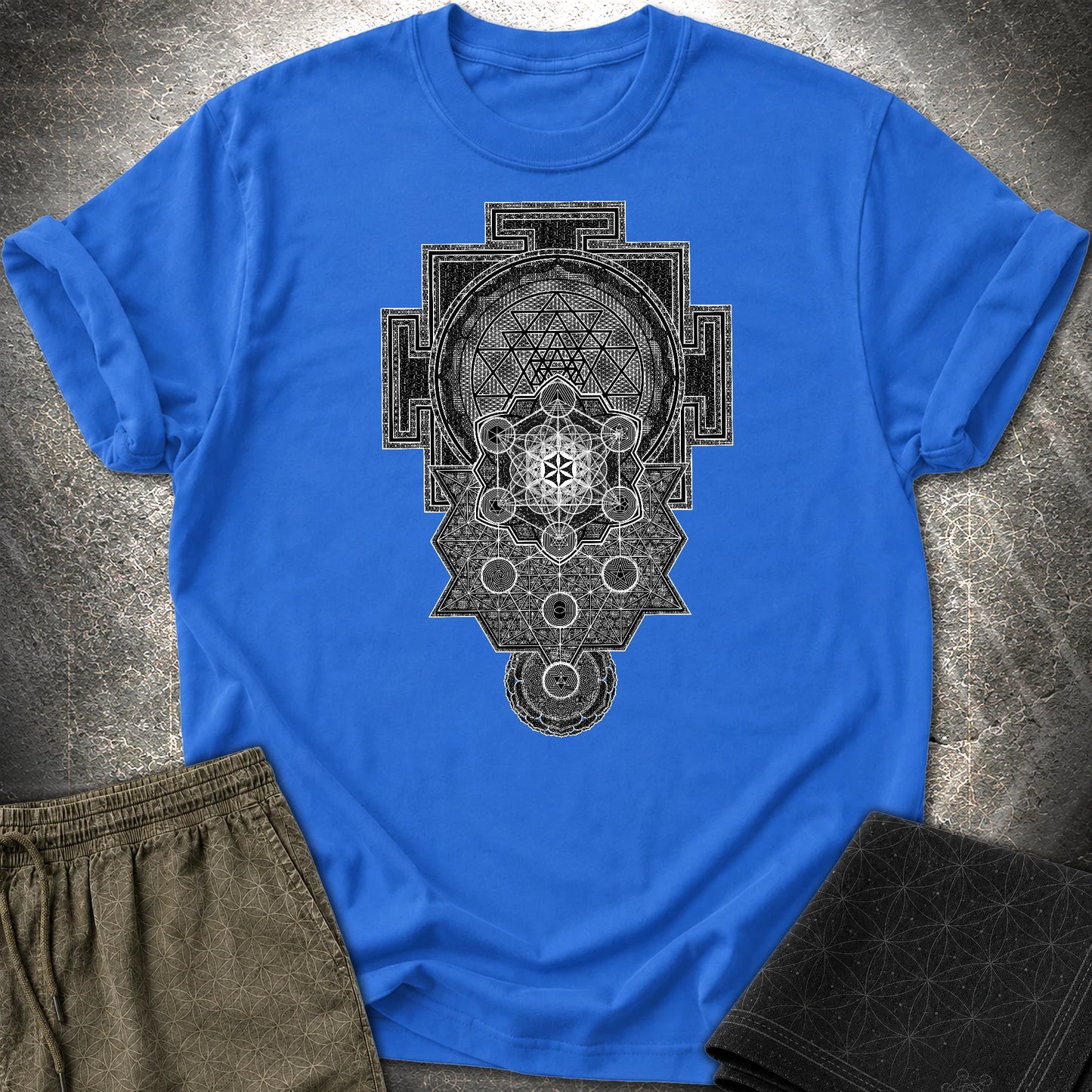Sri Yantra Intricate Sacred Patterns T-Shirt - Sri Yantra Intricate Sacred Patterns T-Shirt - Royal