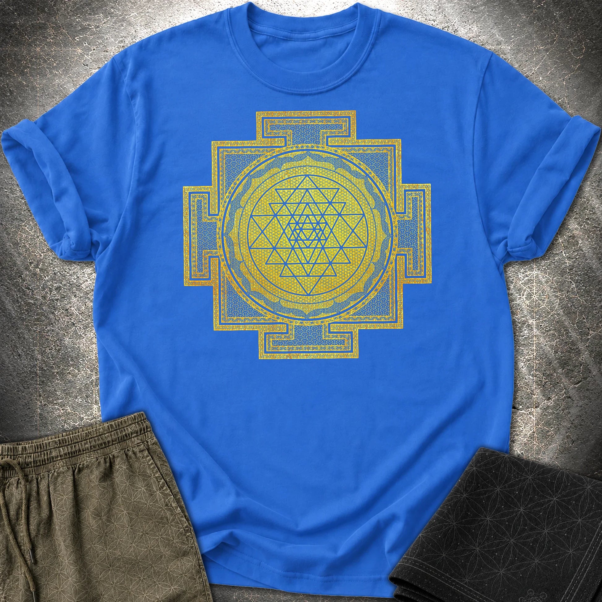 Sri Yantra Intricate Patterns T-Shirt - Sri Yantra Intricate Patterns T-Shirt - Royal
