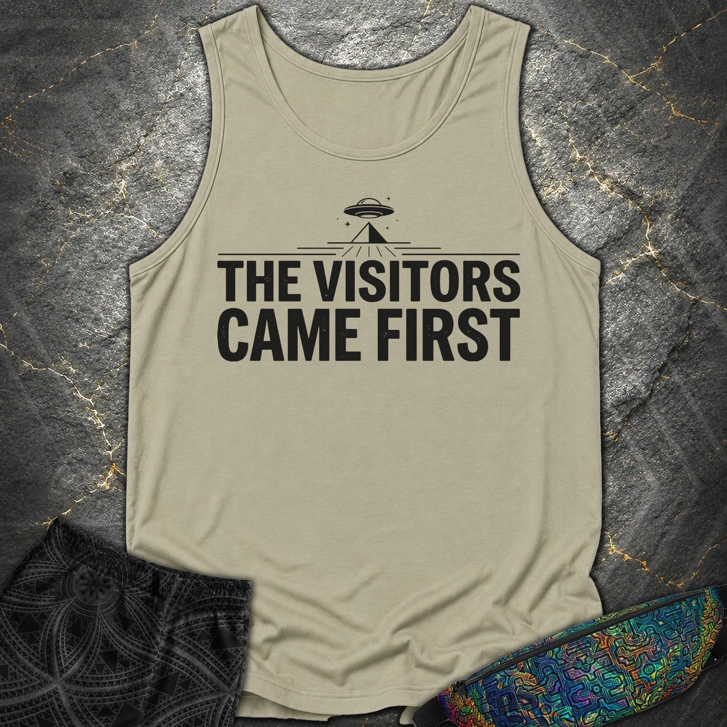 The Visittors Come First Czarne - The Visittors Come First Czarne Comfort Tank Top - Sandstone