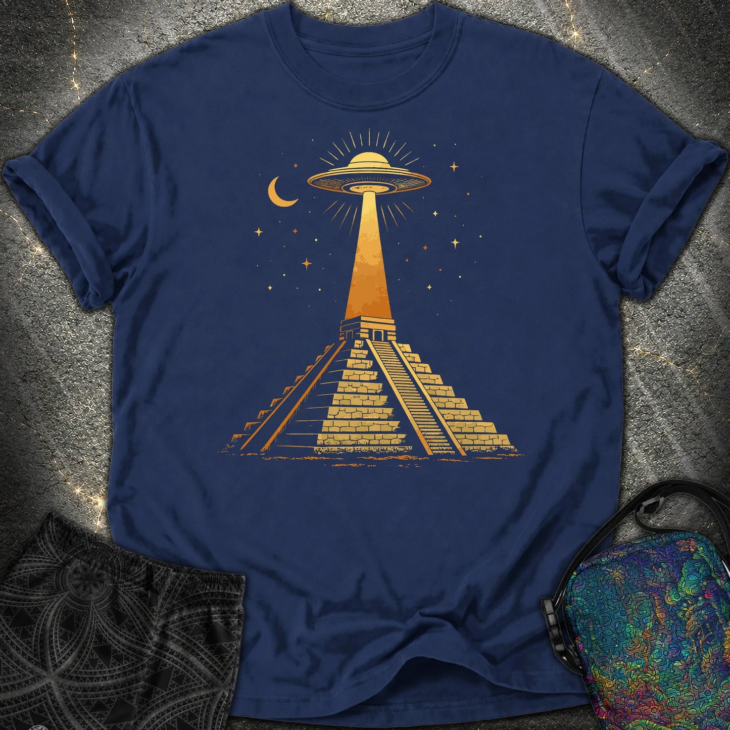 Piramida Majów I UFO - Piramida Majów I UFO Comfort T-Shirt - True Navy