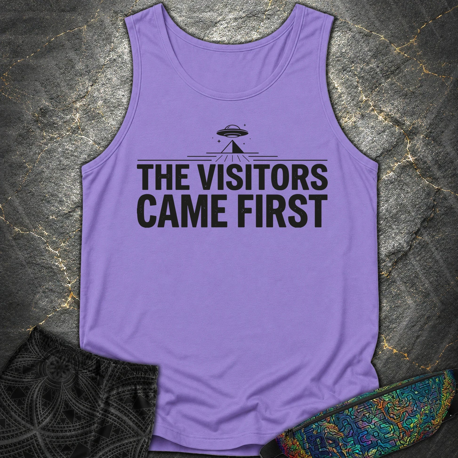 The Visittors Come First Czarne - The Visittors Come First Czarne Comfort Tank Top - Violet