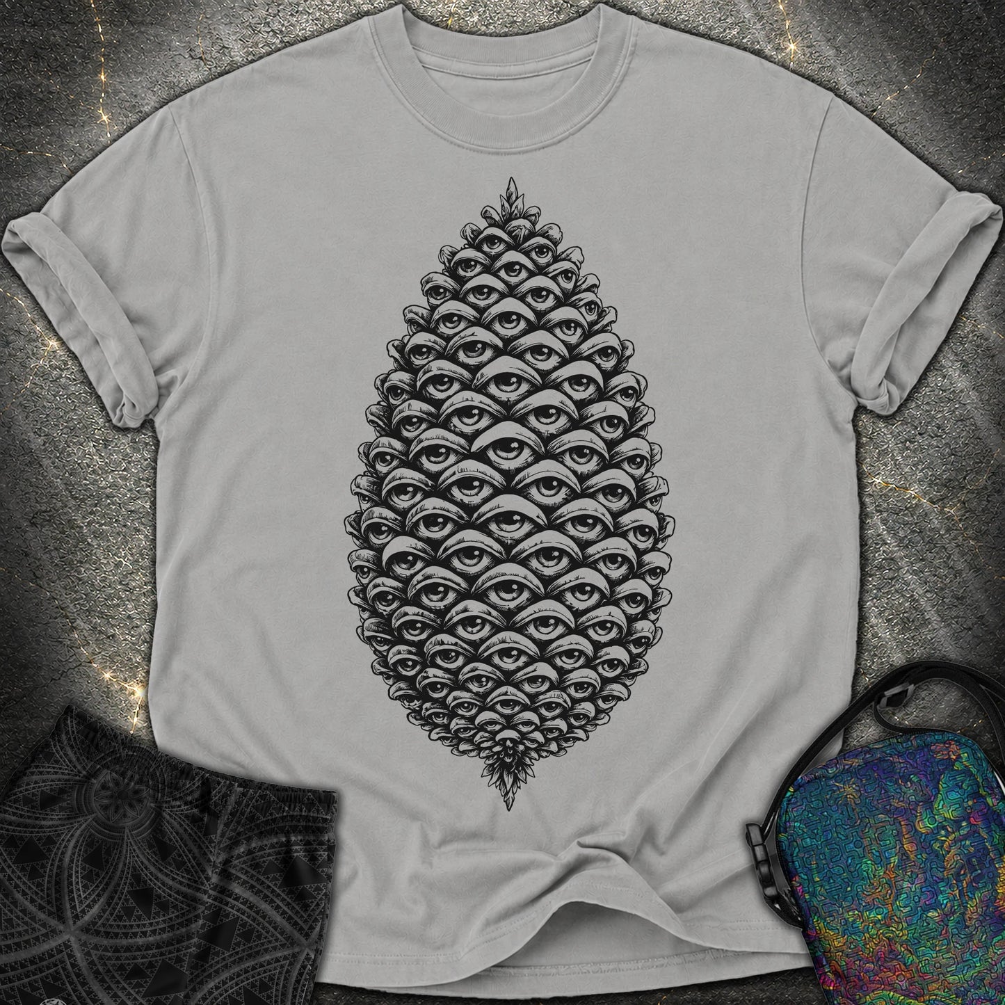 All Seeing Pinecone Black - All Seeing Pinecone Black Comfort T-Shirt - Grey
