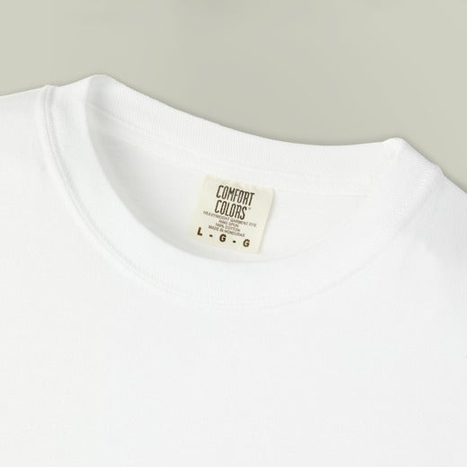 Comfort Colors 1717 neckline & stitching on a white, unprinted garment